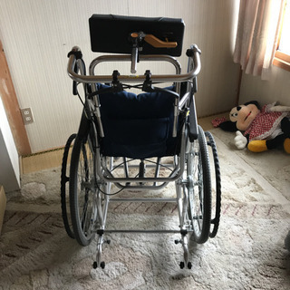 タヒラの介護用車椅子  車椅子 中古