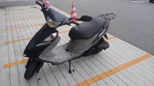 スズキ V125G