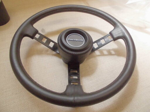 値下げしました どんな車種にも取り付けできる ダットサンコンペ 