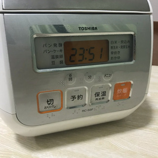【無料】TOSHIBA 炊飯器 2013年製 【取引先決定】
