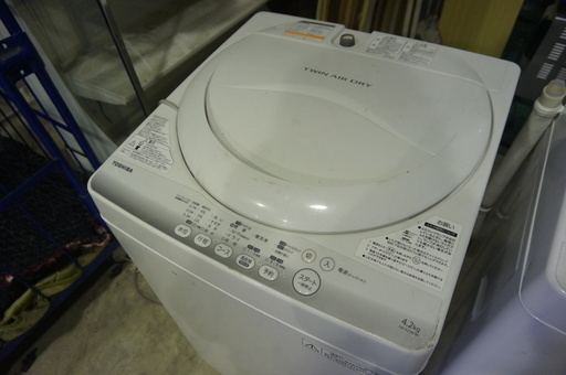 2014年式　配達可能　TOSHIBA　AW-425M洗濯機