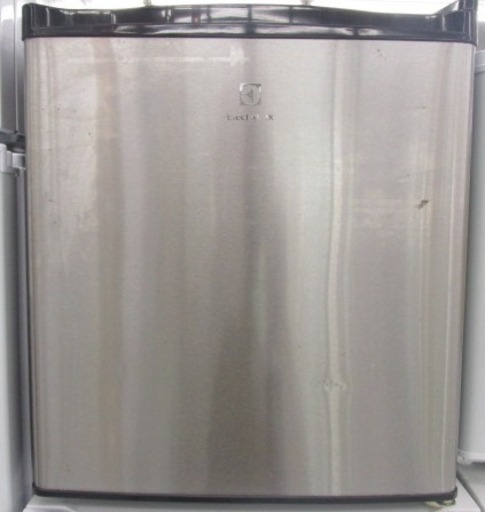 electrolux エレクトロラックス ERB0500SA-RJP 冷蔵庫 2014年製 NB402