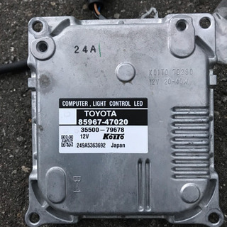 トヨタ SAI LEDヘッドライト