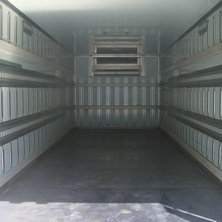 ♪ハBE98♪物置♪コンテナ♪鍵付♪美品♪アルミ箱