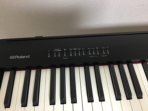 ステージピアノ】Roland FP–30【スタンド、ペダル、専用ケース付き
