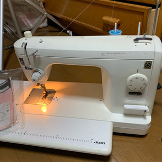 2020最新型 高品質 JUKI SPUR deluxe96、糸切りフットスイッチ込みです