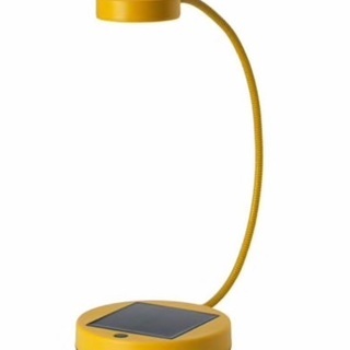 IKEAのソーラー充電式テーブルランプ