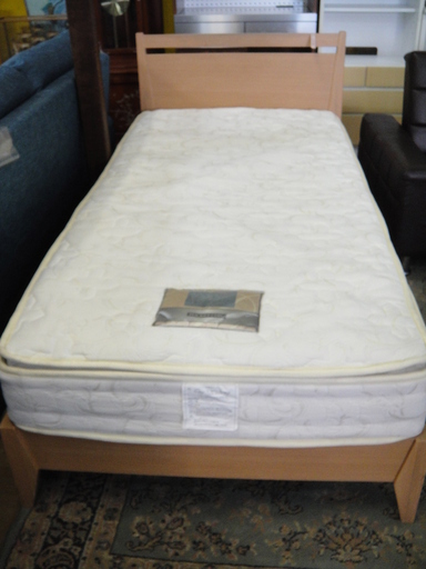ニトリ　シングルベッド　ポケットコイルマットレス付き　スノコ床板　Sベッド
