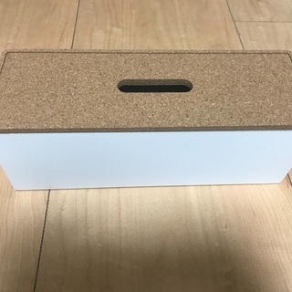 IKEAケーブル・タップ収納ボックス