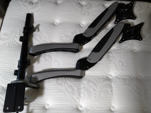 iiyama 23インチモニタ(ディスプレイ) 2台＆モニタアーム