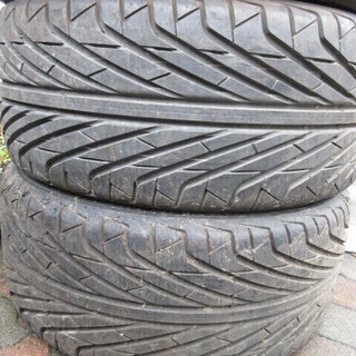 ★★235/40R18 中古4本！残り溝新品同様！！ 235/40R18 中古4本！残り溝新品同様！！ 【公式通販】