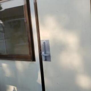 プレハブあります。