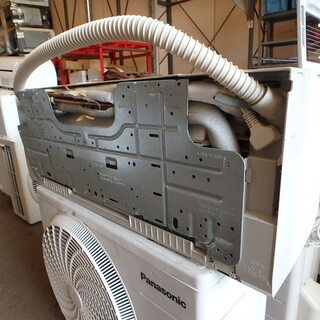 ☆2013年製☆パナソニック エアコン　CS-22PEE1-W　2.2Kw　6～8畳