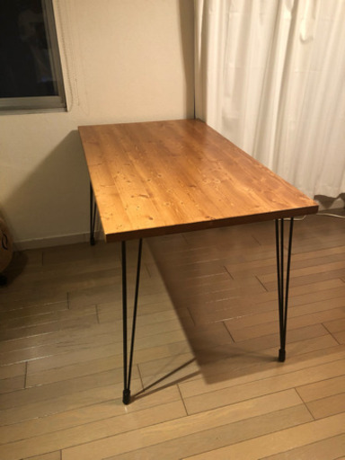 ダイニングテーブル 、カフェテーブル、鉄脚