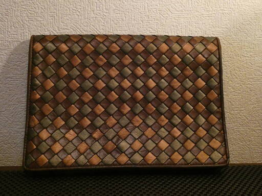 ヴィンテージ　BOTTEGA VENETA イントレチャート　バック