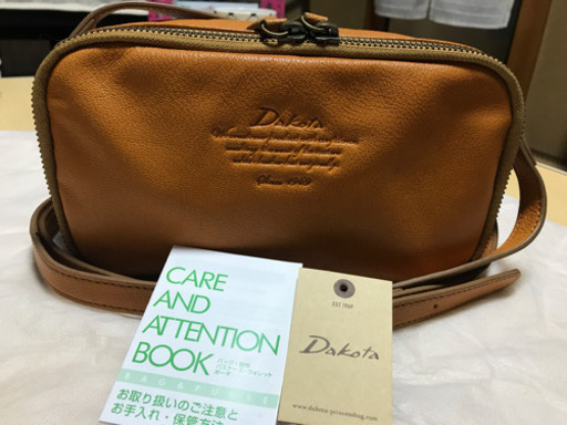 Dakotaお財布ポシェット