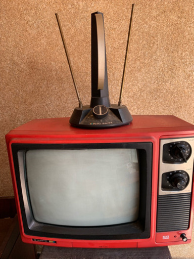 レトロなテレビとアンテナ インテリアや撮影にいかがですか ブチ 昭島のテレビ ブラウン管テレビ の中古あげます 譲ります ジモティーで不用品の処分
