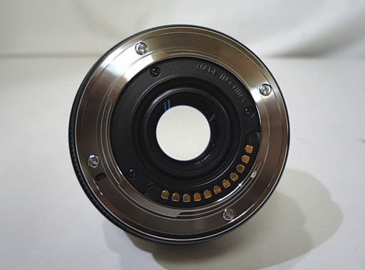 美品 オリンパス 17mm 1:1.8 M.ZUIKO DIGITAL レンズフード LH-48B付