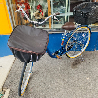 たっぷり入る！前後カゴ付き自転車！