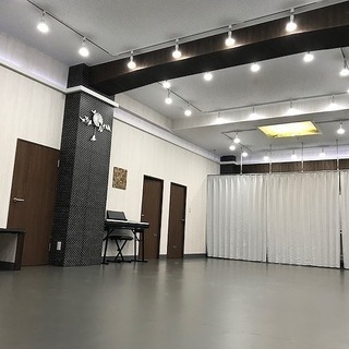 バレエ床だから思いっきり踊れる 吉祥寺 ダンスガレージスタ…