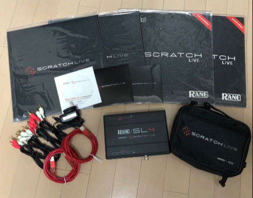 【値下げ】美品 SERATO SCRACH LIVE4