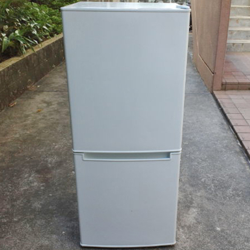 ★きれい！　数ヶ月使用　2019年製　ニトリ　2ドア冷蔵庫　106L　グラシア106　NTR-106