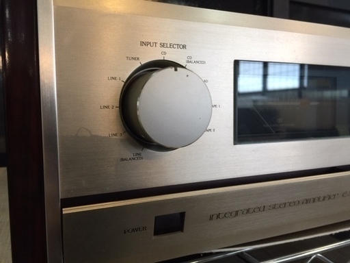 アキュフェーズ E-305 プリメインアンプ