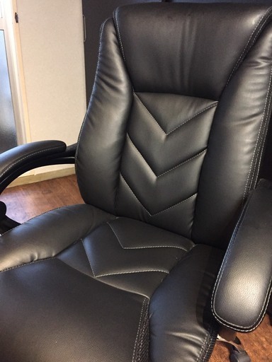 オフィスチェア　椅子 ブラック 可動式