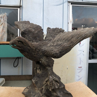 【置物】木彫りの鷹