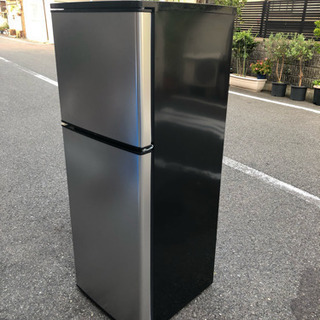 ? 配送無料‼️当日配送?【2018年式 】末使用に近い 136L 冷蔵庫 情熱 