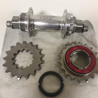 WHITE INDUSTRIES ホワイトインダストリーズ リア ハブ エキセントリック ENO シルバー とコグ2種セット