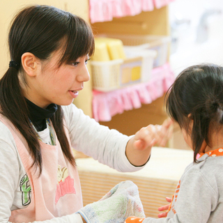 【保育園のパート保育補助】平日9:00～16:30固定勤務(土日...