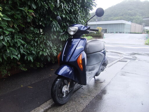 スズキ　レッツ5G(４サイクル)　中古実動車　バッテリ-フル充電済み　オイル交換済み　外装バフ掛け磨き済み　書類有り