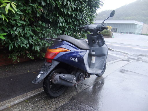 スズキ　レッツ5G(４サイクル)　中古実動車　バッテリ-フル充電済み　オイル交換済み　外装バフ掛け磨き済み　書類有り スズキ レッツ5G(4サイクル) 中古実動車 バッテリ-フル充電済み