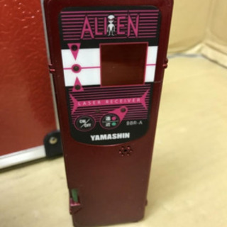 訳あり新品 山真 レーザー墨出し器 人気モデル RD-06（受光器、ACアダプタ