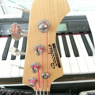 Bacchus ジャズエレキベース BJB-300 【トレファク 川越店】