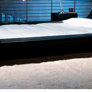 53万円の高級ウォーターベッド譲ります。セミダブルサイズ・ブルー・おしゃれ・個性派・ロータイプ