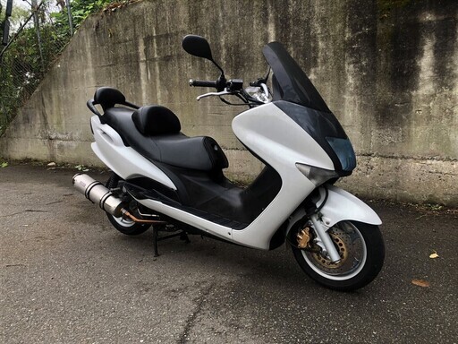 実動好調 ヤマハ マジェスティ１２５ LPRSE インジェクションモデル 外装新品社外マフラー 全国陸送可 兵庫姫路