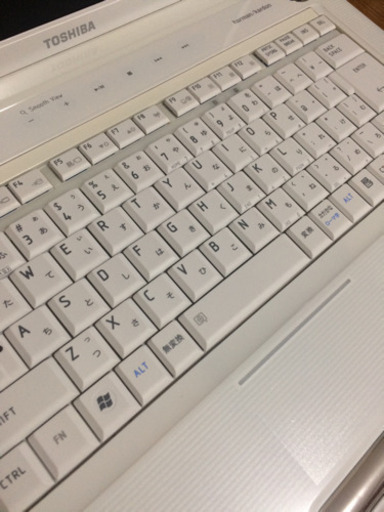 3☆光沢白☆高音質☆人気☆東芝ダイナブックリュックスホワイト最新 