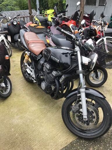ヤマハ XJR400