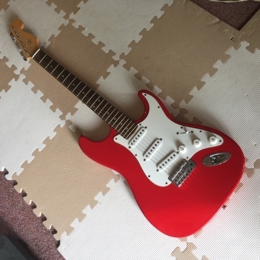 【美品】真っ赤なエレキ・ギター（Epiphone・エピフォン製純正ギグバッグ付）
