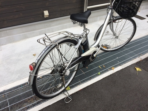 地域限定　ヤマハ　パス　リチウム　26インチ　8,1AH　シルバー　アシスタ　ビビ　神戸市　電動自転車