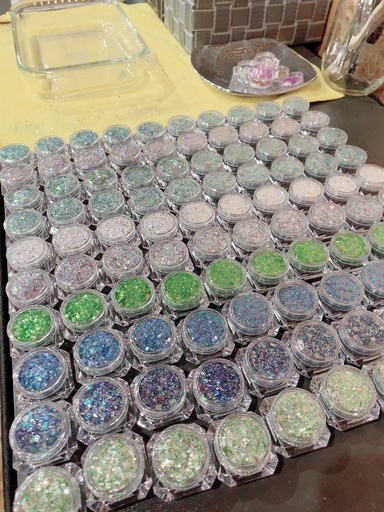 【三重県下初】ネイルパウダー ネイルグリッター卸売り!!