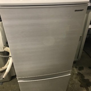 SHARP 2ドア冷蔵庫 シルバー　SJ-D14E-N 2019年製 SHARP 2ドア冷蔵庫 シルバー SJ-D14E-N 2019年製 SHARP 冷蔵庫 SJ-D14E