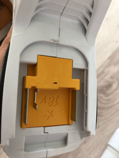 makita 充電式クリーナー