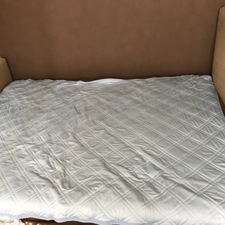 ベッド2台！ワイドダブルサイズとシングルベッド