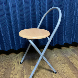 パイプ椅子 高さ約67cm
