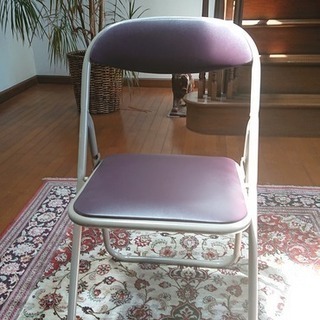 パイプ椅子　１脚　（１０脚あります）