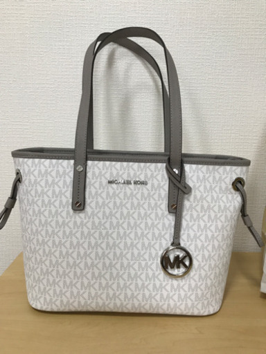 新品同様   Michael kors  美品✨