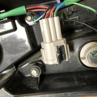 C26 セレナ 後期純正テールランプ ハーネス付属 C26 セレナ 純正LEDテールランプ左右＋純正ハイマウントストップランプ